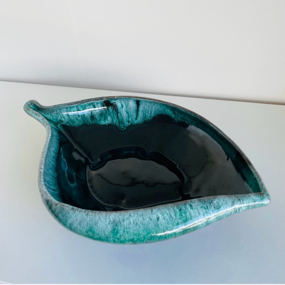 Evangeline Glazed Pottery Leaf Shaped Dish Black Green Canada Ceramic Art Bowl